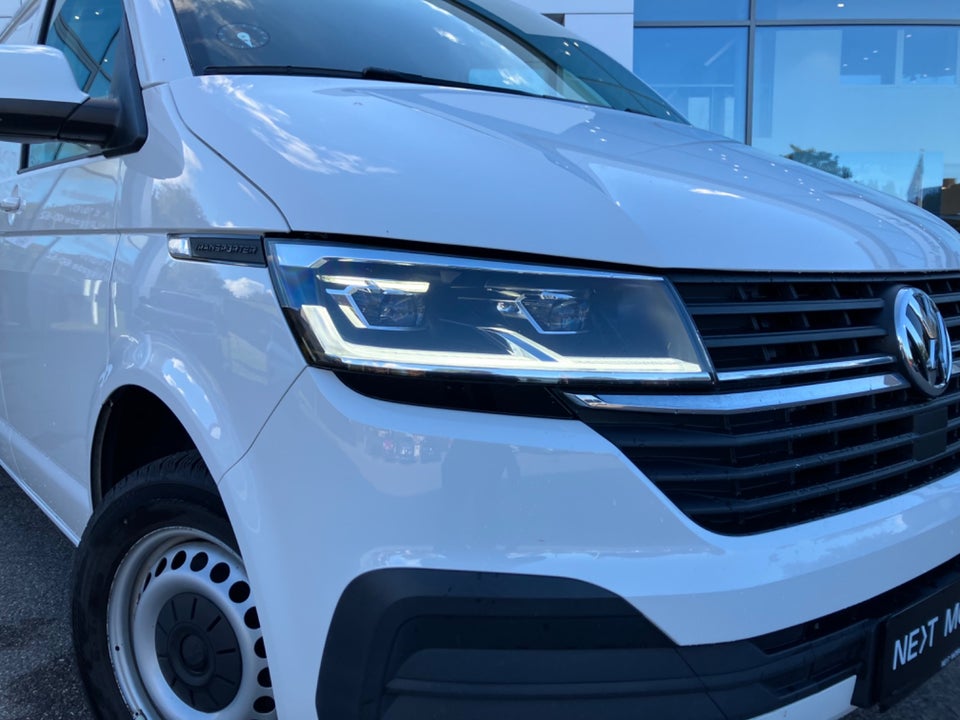 VW Transporter 2,0 TDi 150 Kassevogn DSG lang