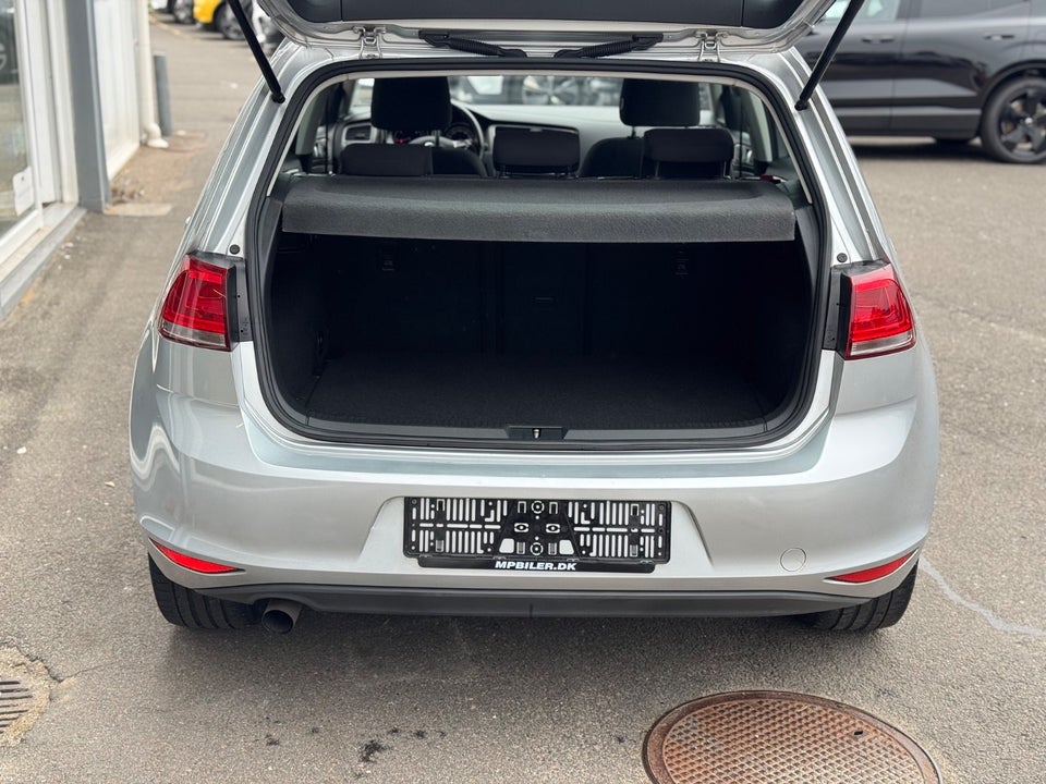 VW Golf VII 1,6 TDi 105 Comfortline BMT 5d
