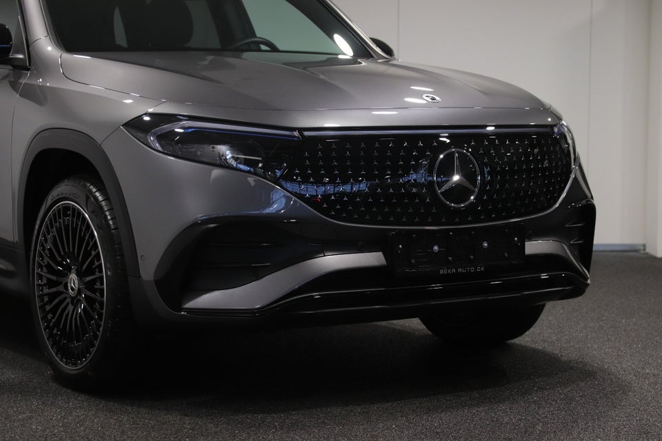 Mercedes EQB300 AMG Line 4Matic 7prs 5d
