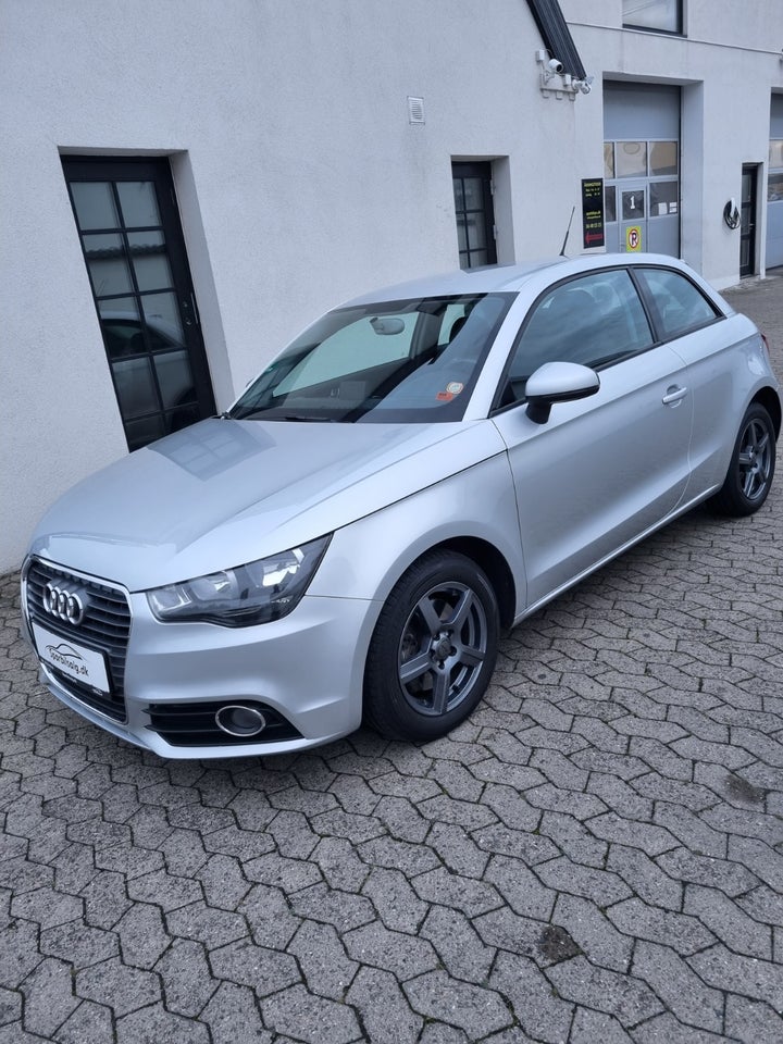 Audi A1 1,6 TDi 105 Ambition 3d