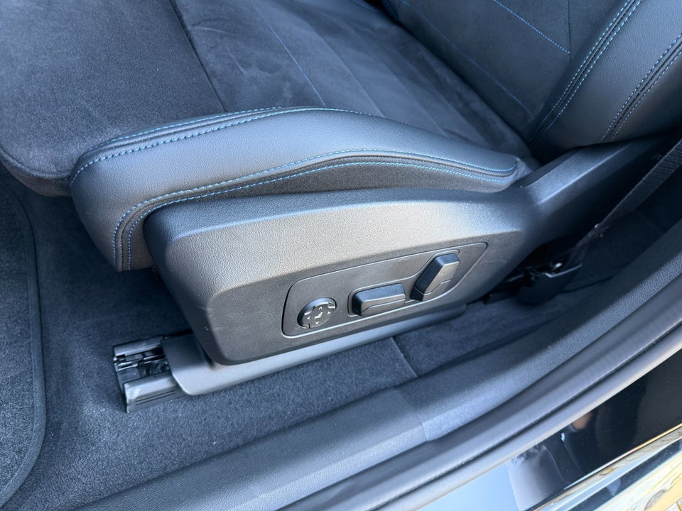 BMW iX2 eDrive20 Fully Charged 5d