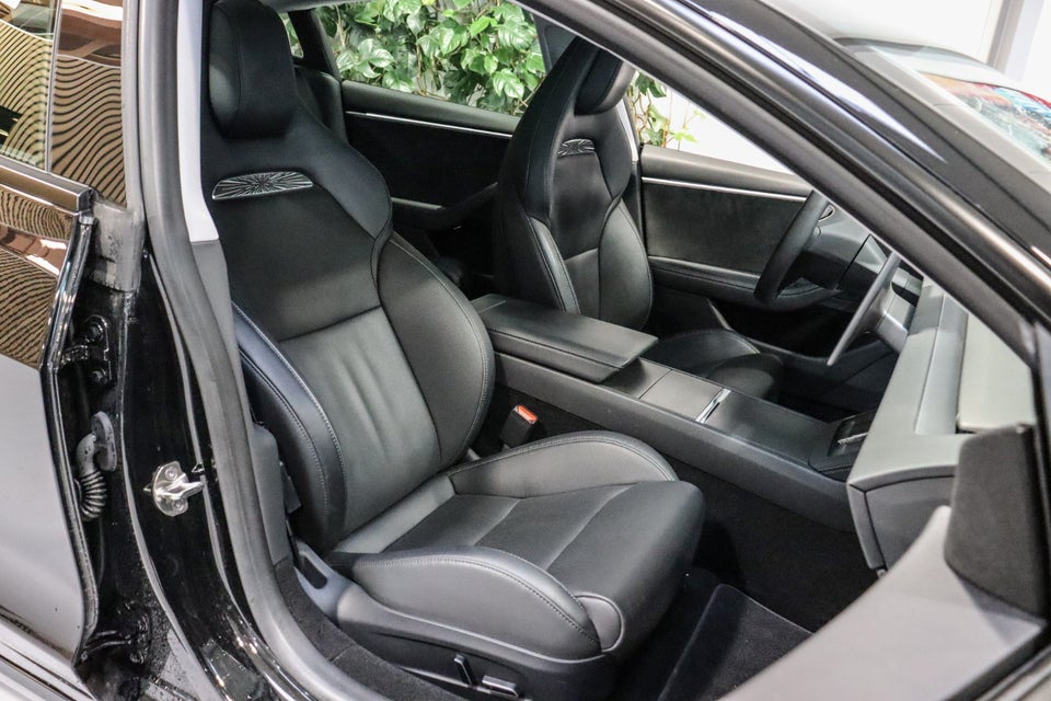 Tesla Model 3 Performance AWD 4d