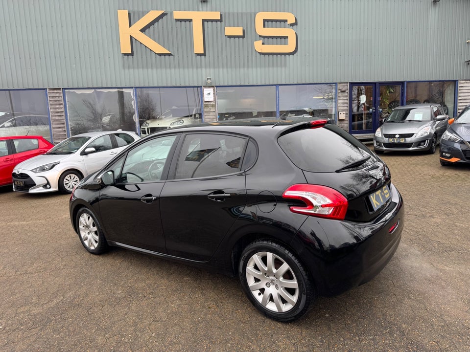 Peugeot 208 1,2 VTi Active 5d