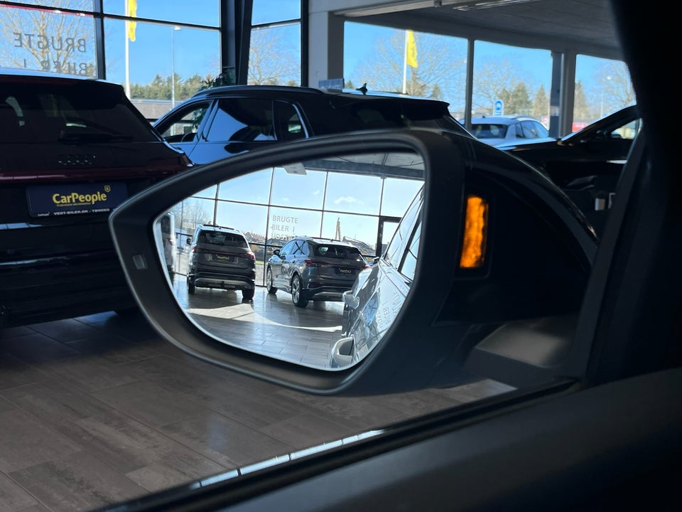 Audi Q8 e-tron 55 S-line Sportback quattro 5d