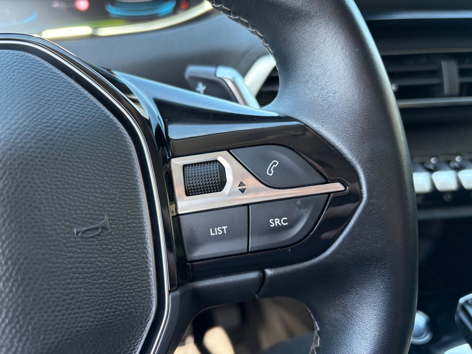 Peugeot 3008 1,6 Hybrid Allure Pack EAT8 5d
