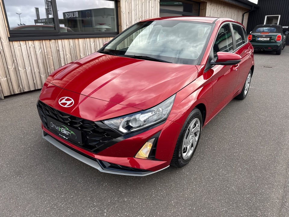 Hyundai i20 1,0 T-GDi Essential DCT 5d