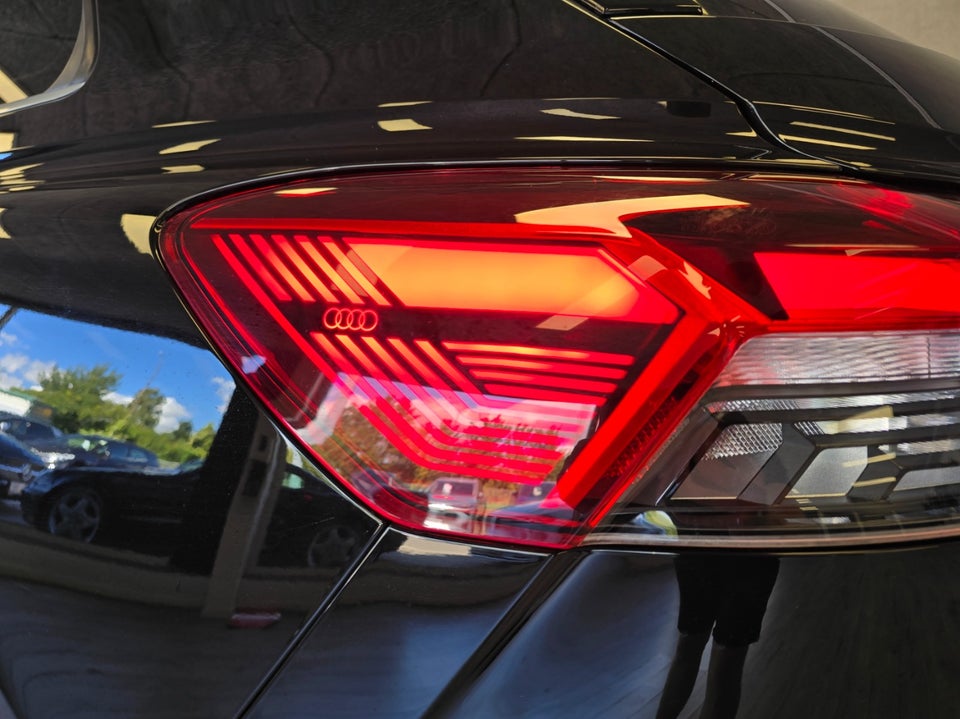 Audi Q4 e-tron 50 S-line quattro 5d