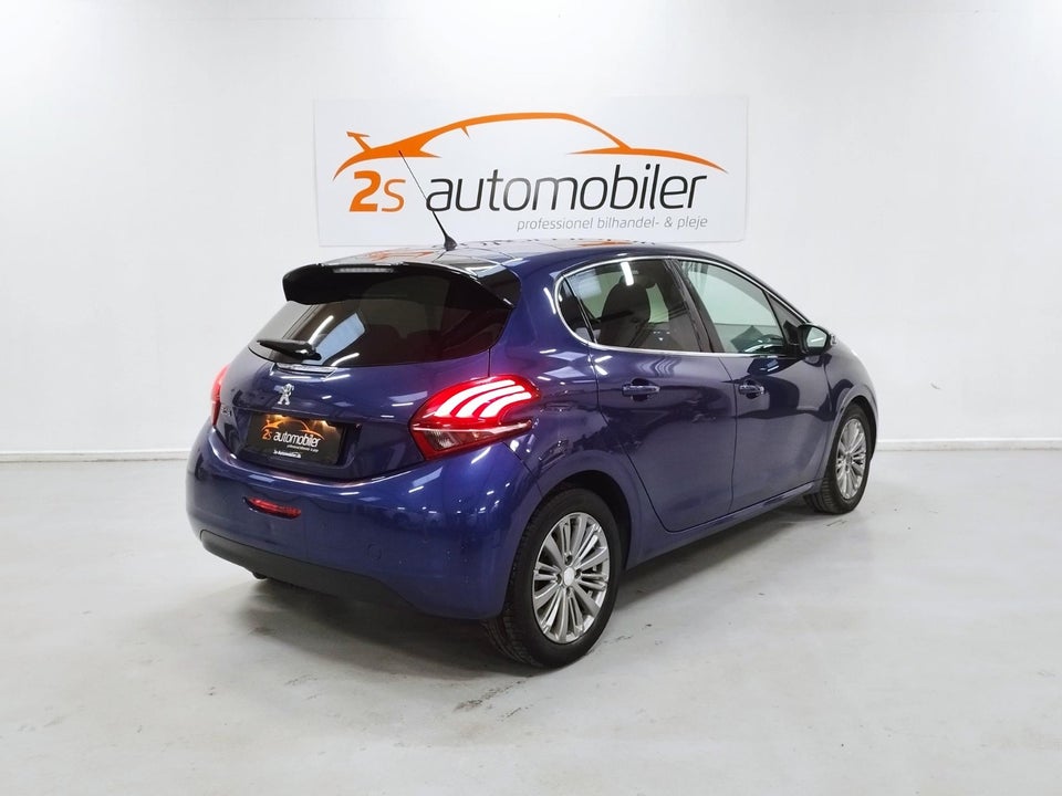 Peugeot 208 1,6 BlueHDi 100 Desire Sky 5d