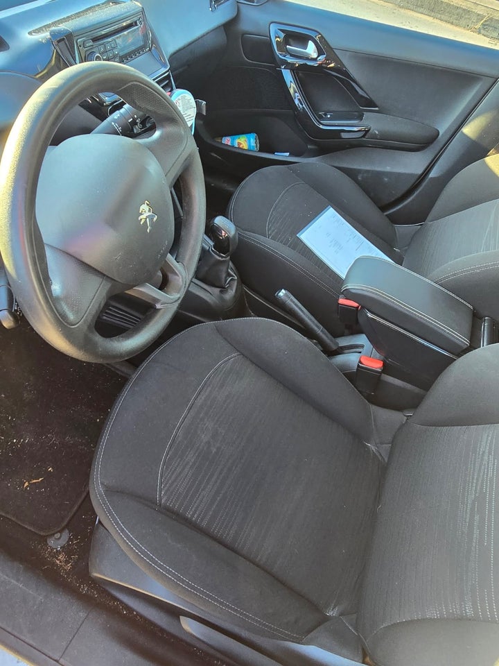 Peugeot 208 1,0 VTi Active 5d