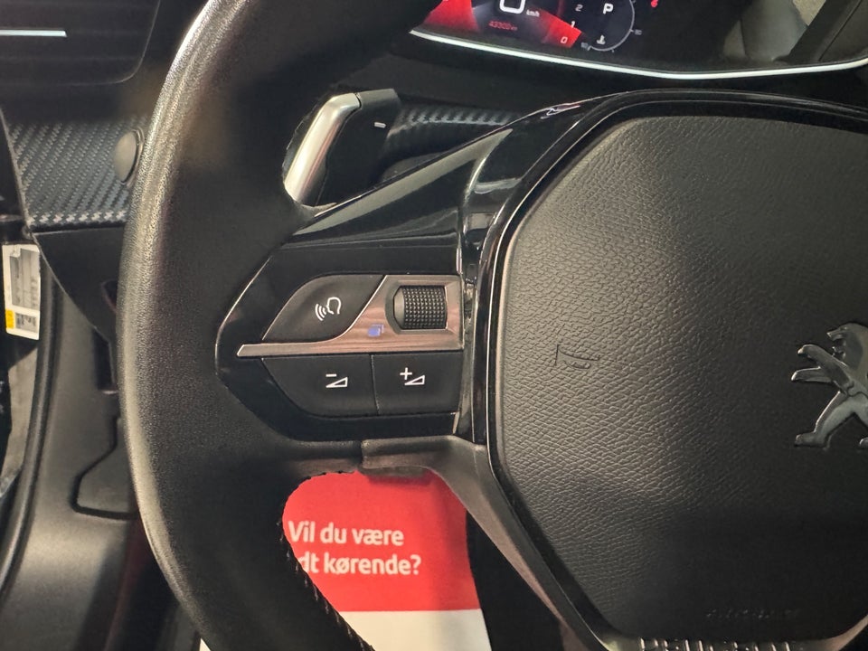 Peugeot 2008 1,2 PureTech 130 Selection Tech EAT8 5d