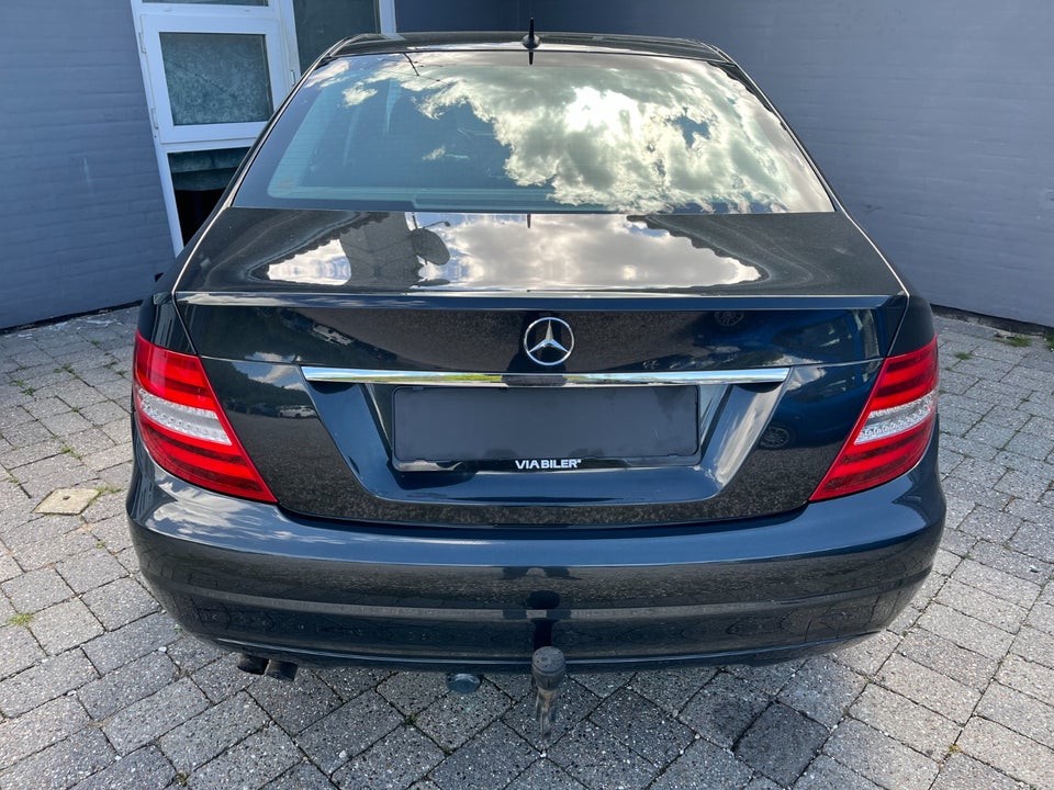 Mercedes C180 2,2 CDi BE 4d