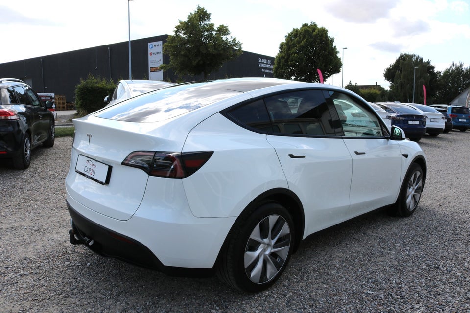 Tesla Model Y RWD 5d