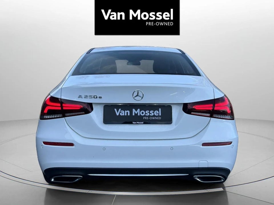 Mercedes A250 e 1,3 Progressive Line aut. 4d