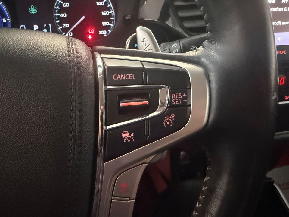 Mitsubishi Outlander 2,4 PHEV Intense CVT 4WD 5d