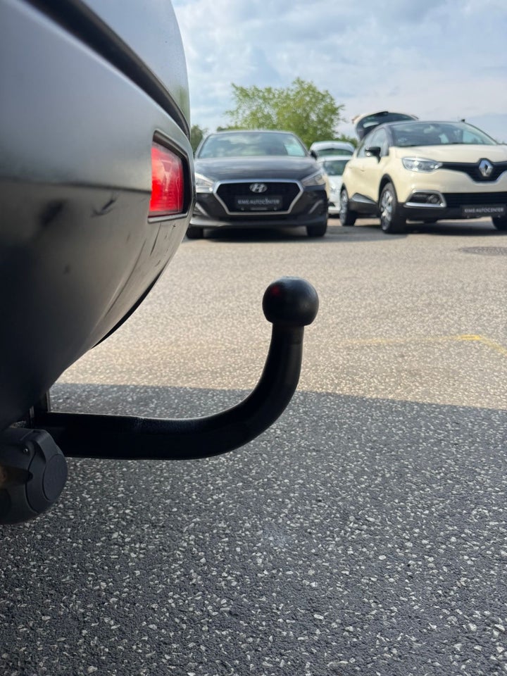 Nissan Qashqai 1,6 Tekna 5d
