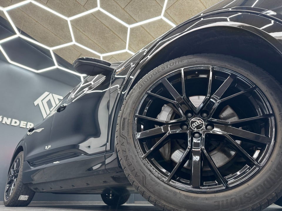 Audi e-tron 55 S-line Sportback quattro 5d