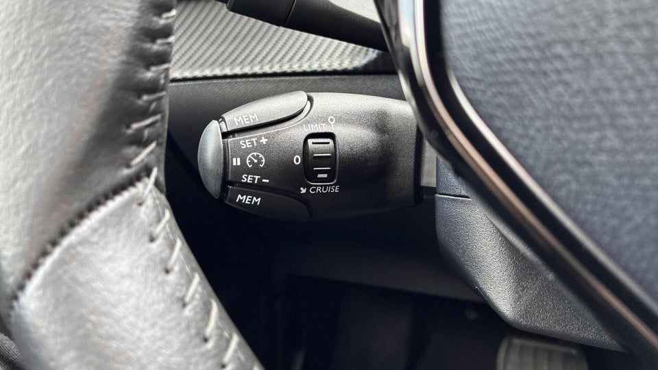 Peugeot e-208 54 Allure 5d