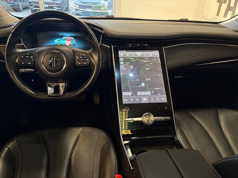 MG Marvel R Luxury 5d