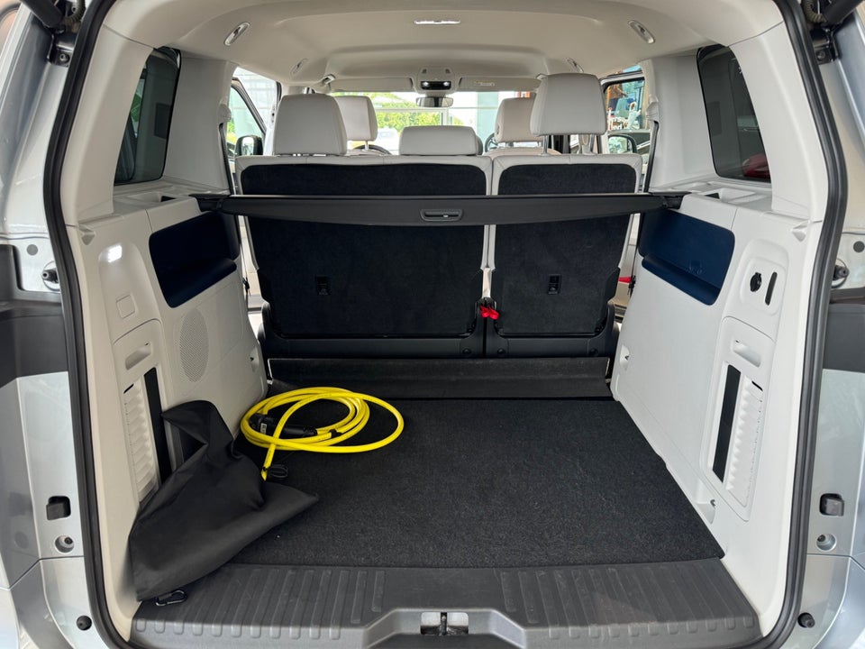 VW ID.Buzz 77 Pro SWB 5d