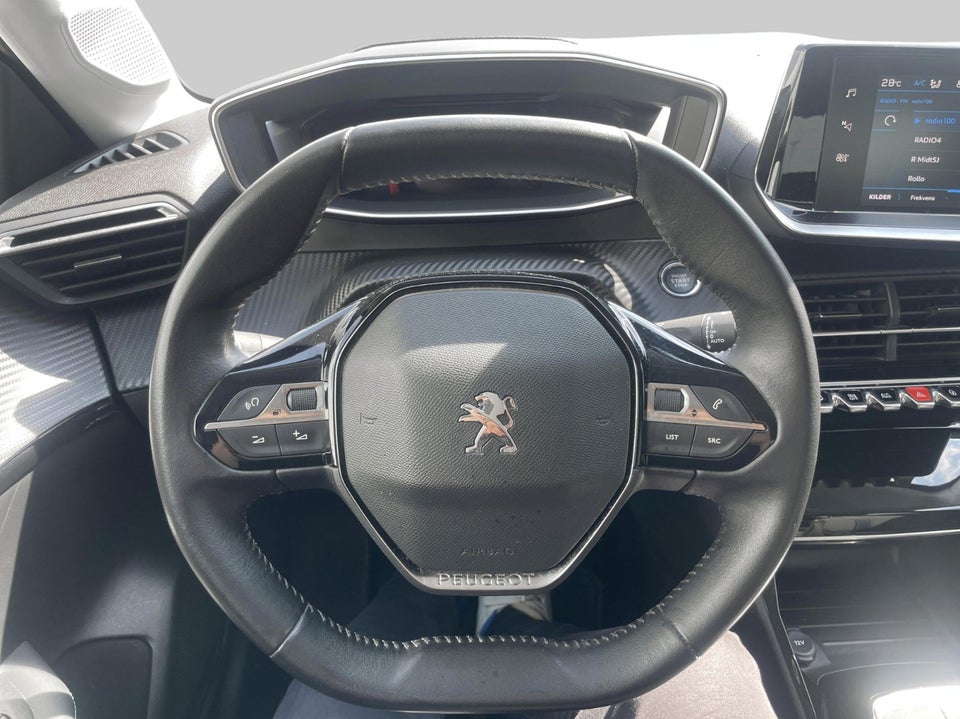 Peugeot 208 1,2 PureTech 100 Allure 5d