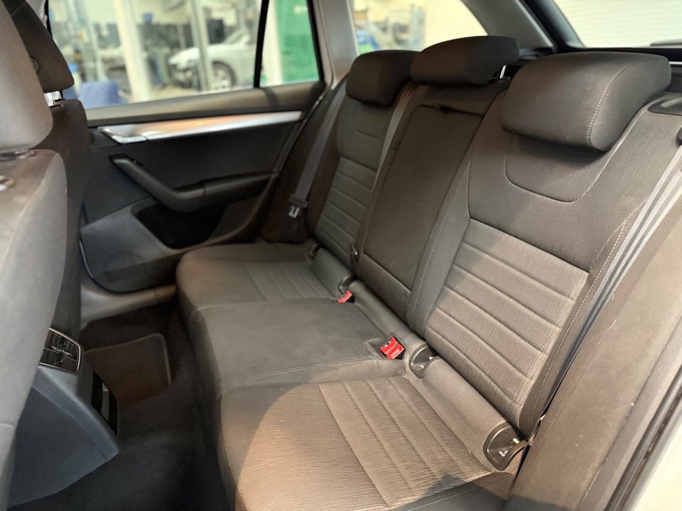 Skoda Octavia 1,4 TSi 140 Ambition Combi DSG 5d