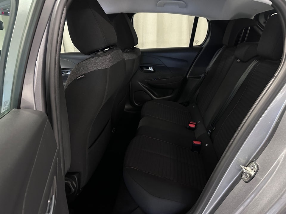Peugeot e-208 50 Active Pack 5d
