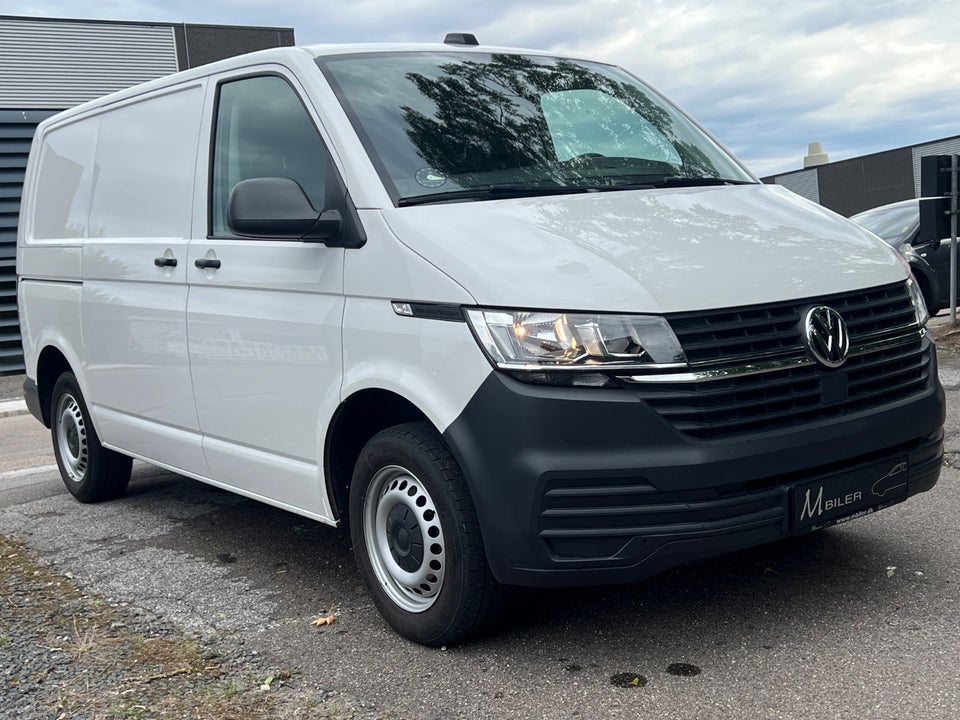 VW Transporter 2,0 TDi 150 Kassevogn DSG kort