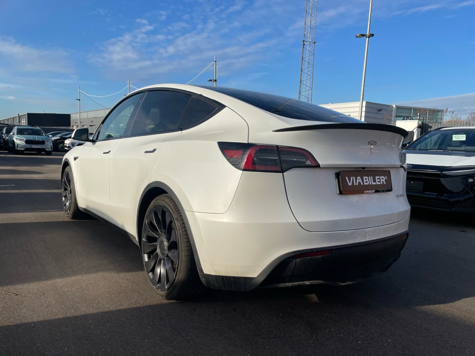 Tesla Model Y Performance AWD 5d