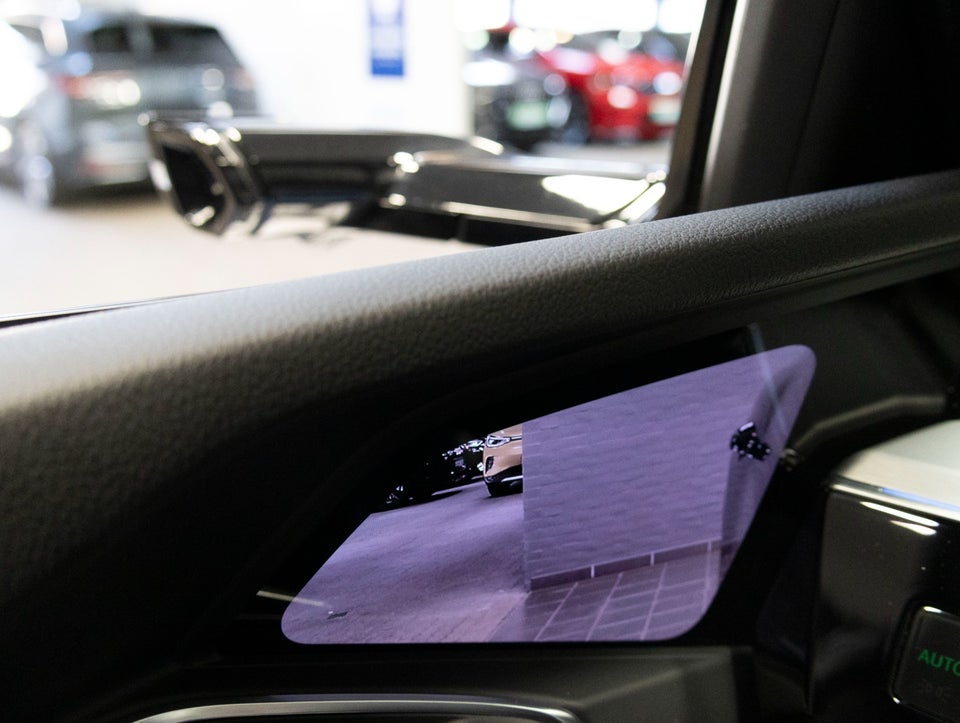 Audi e-tron 55 S-line quattro 5d