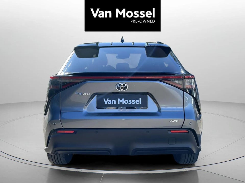 Toyota bZ4X Executive AWD 5d