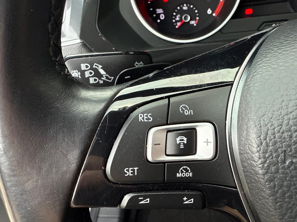 VW Tiguan 2,0 TDi 150 Highline DSG Van 5d