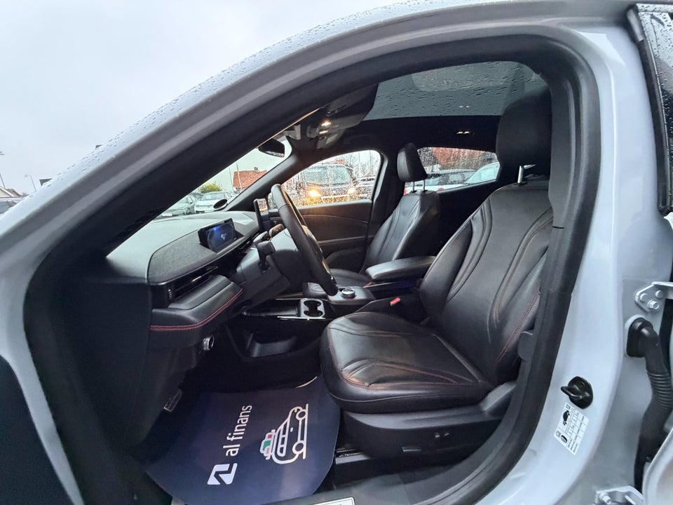 Ford Mustang Mach-E 98 Extended Range Tech2 AWD 5d