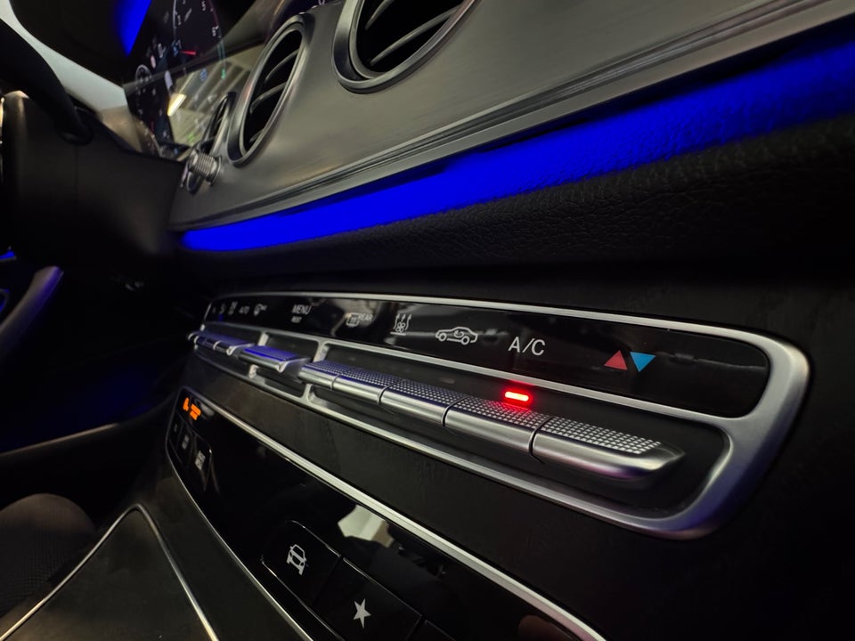 Mercedes E300 de 2,0 stc. aut. 4Matic 5d