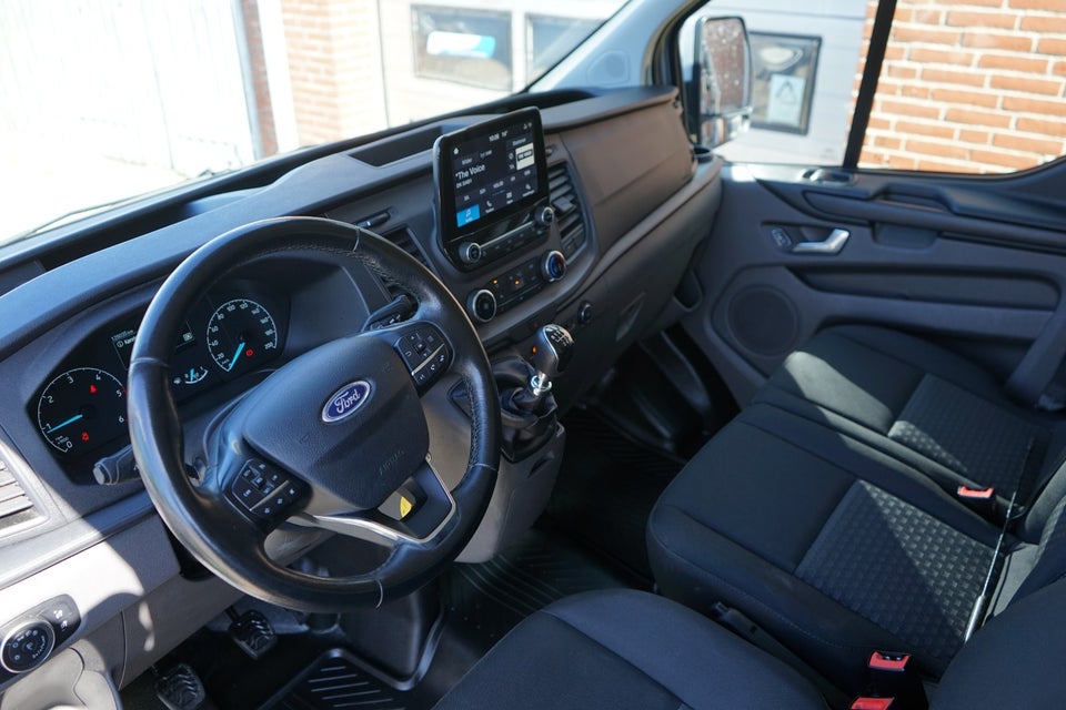 Ford Transit Custom 320 L2 2,0 TDCi 130 Trend