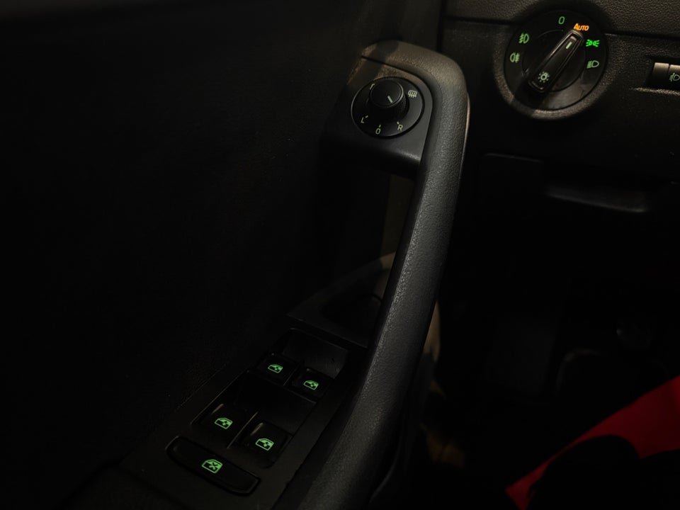 Skoda Octavia 1,6 TDi 110 Active 5d