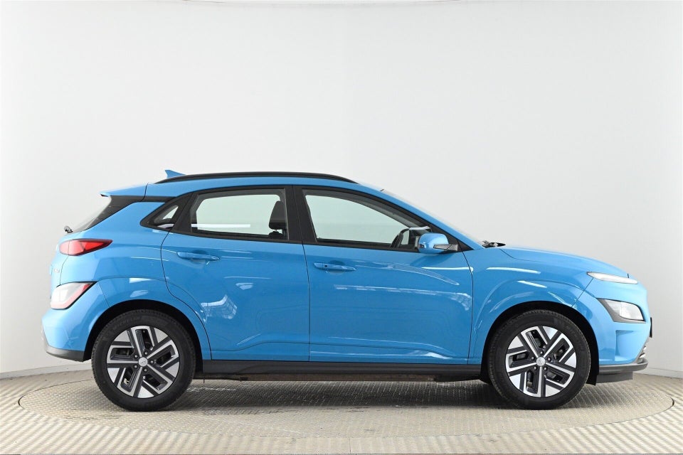 Hyundai Kona 39 EV Essential 5d