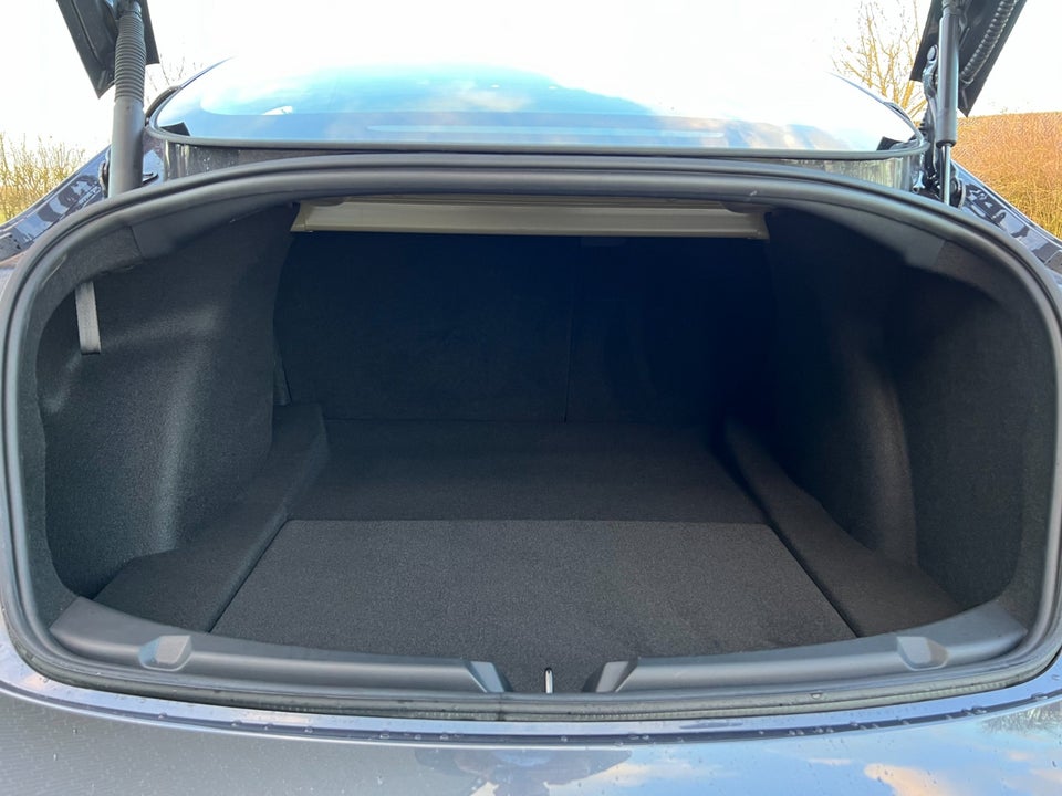 Tesla Model 3 Standard Range+ RWD 4d