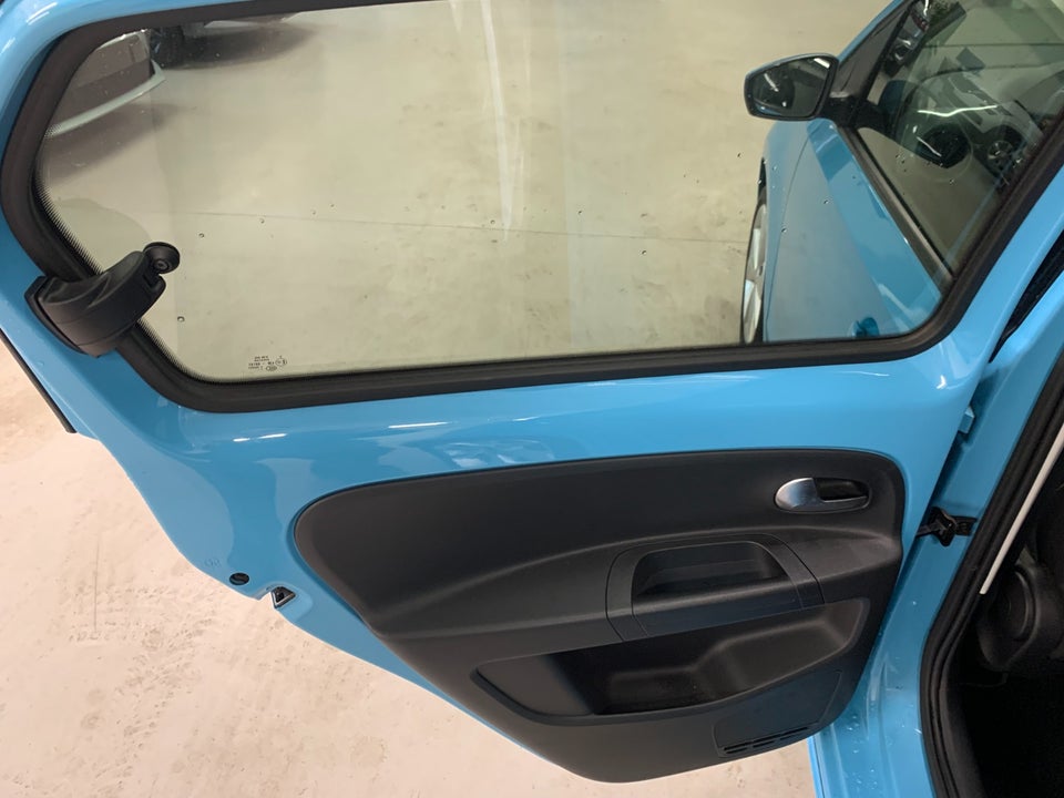 VW e-Up! Move Up! 5d