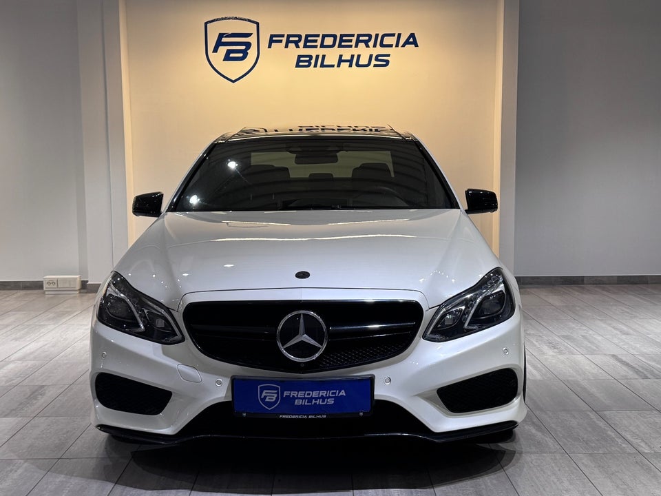 Mercedes E500 4,7 AMG Line aut. 4Matic 4d