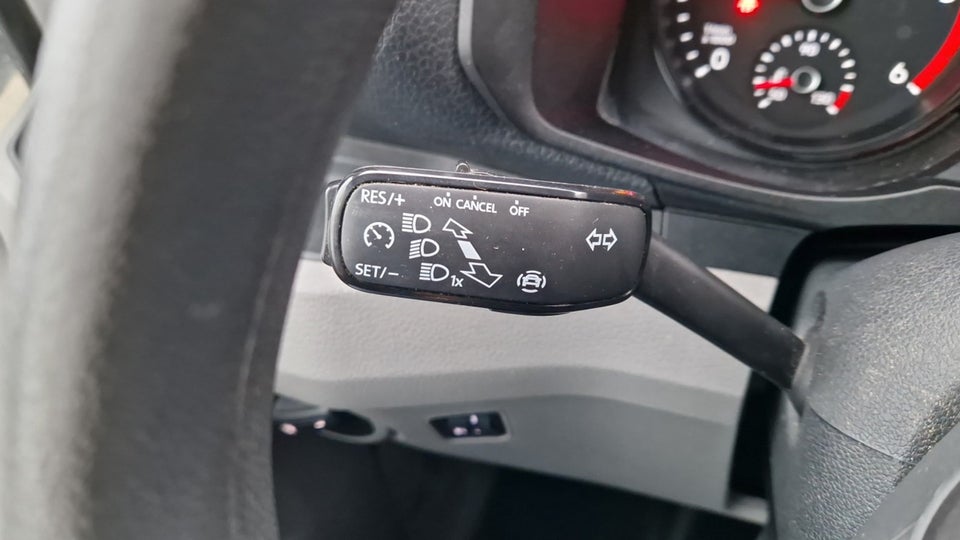 VW Crafter 35 2,0 TDi 177 Kassevogn L3H2 aut.