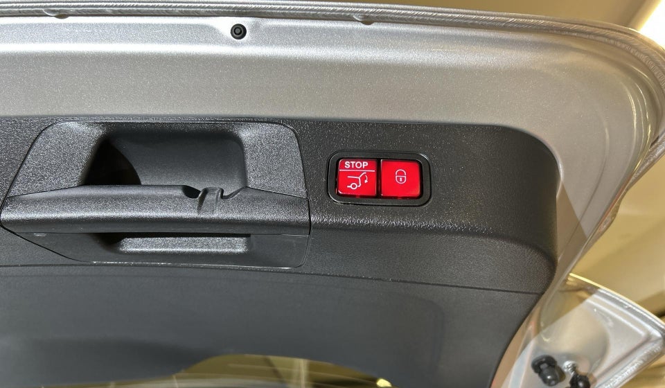 Mercedes EQB250 Progressive 7prs 5d