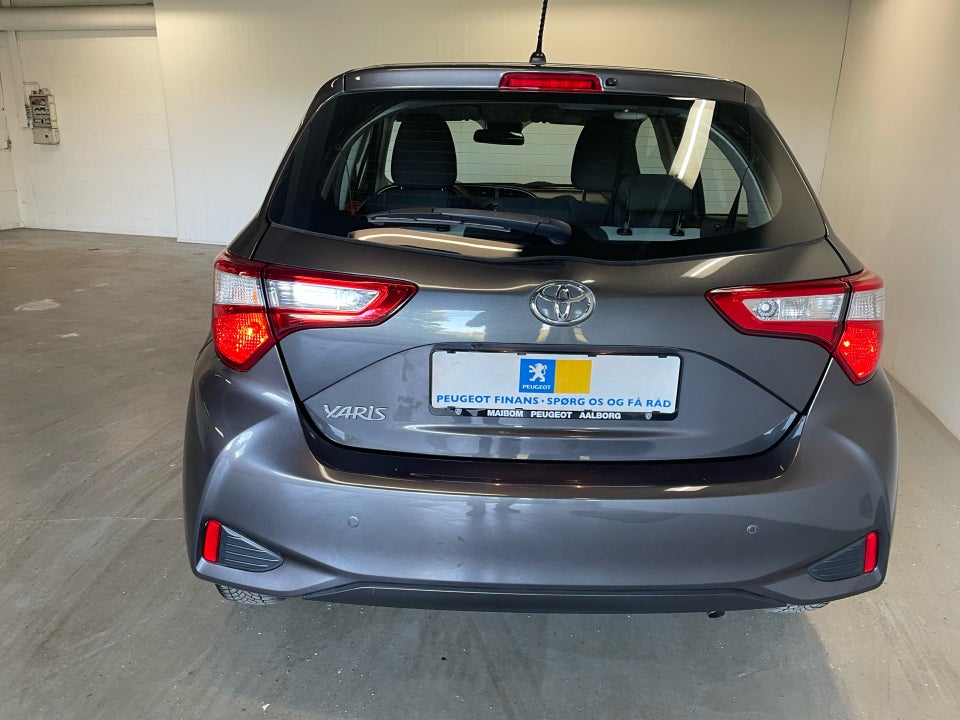 Toyota Yaris 1,0 VVT-i T2 5d