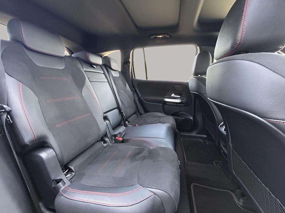 Mercedes EQB300 AMG Line 4Matic 5d