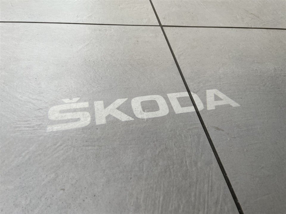 Skoda Octavia 1,4 TSi iV Plus Combi DSG 5d