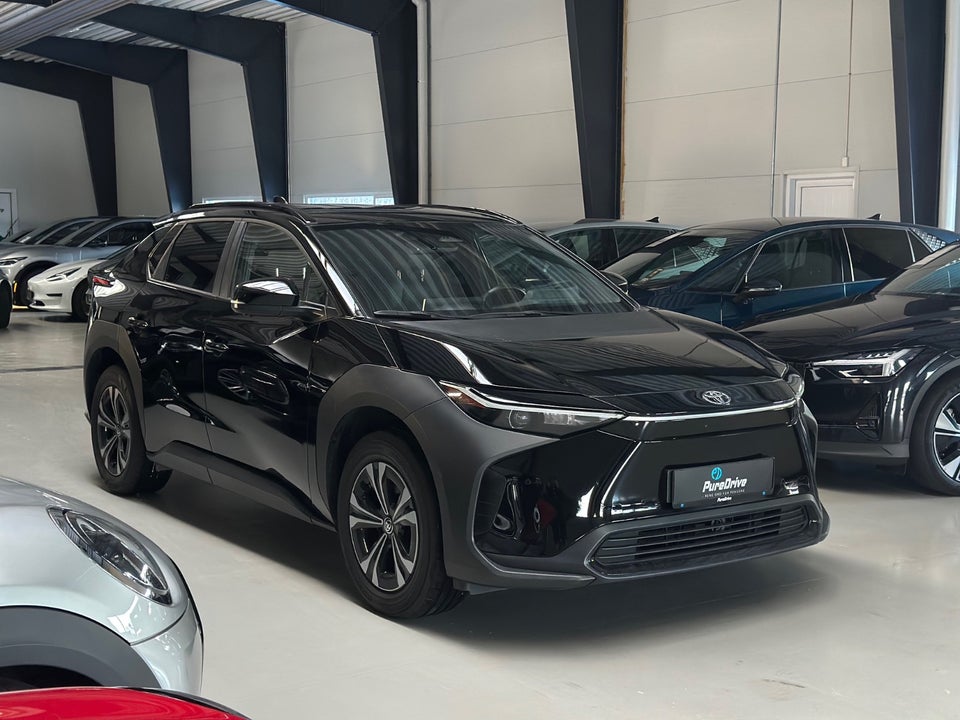 Toyota bZ4X Active 5d