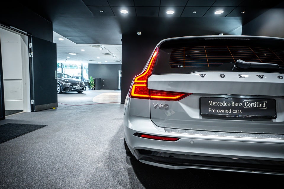 Volvo V60 2,0 T6 ReCharge Plus Dark aut. AWD 5d