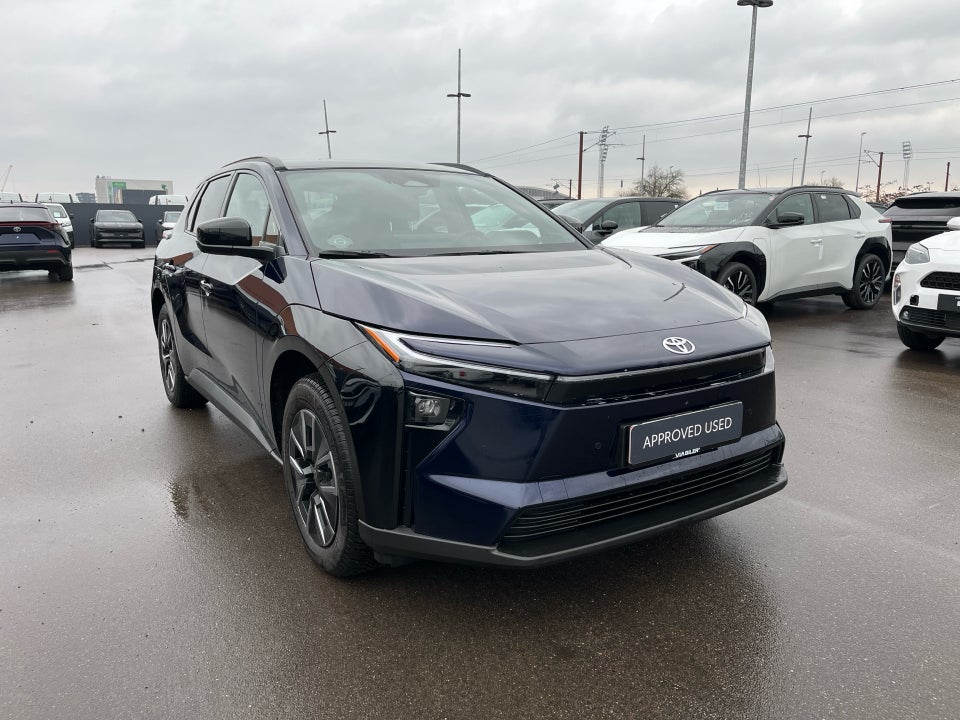 Toyota bZ4X 73 Executive 5d