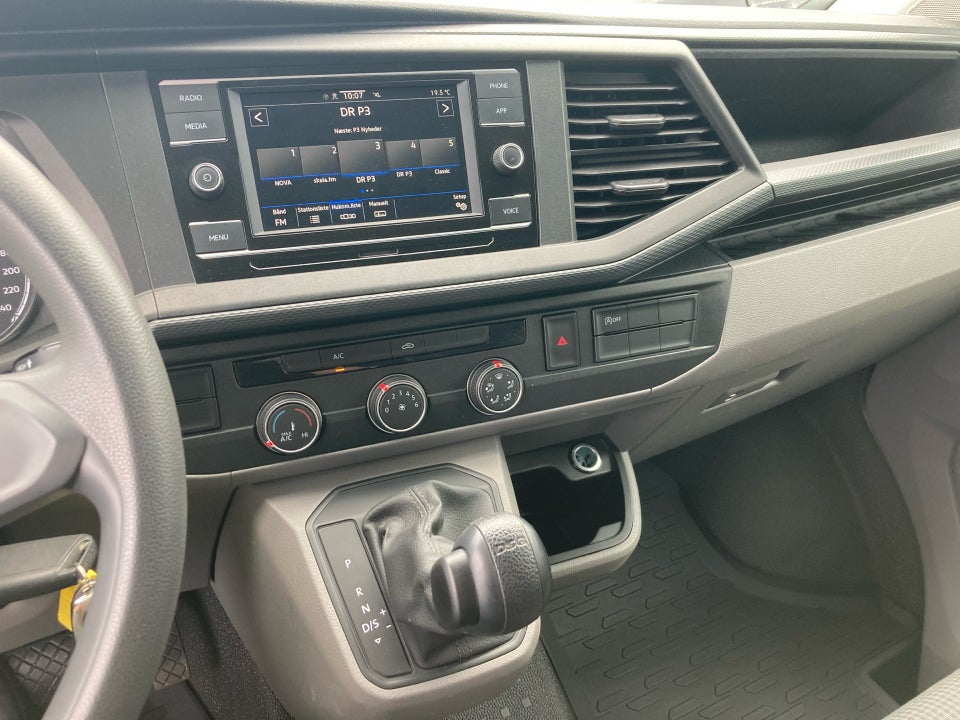 VW Transporter 2,0 TDi 150 Kassevogn DSG lang