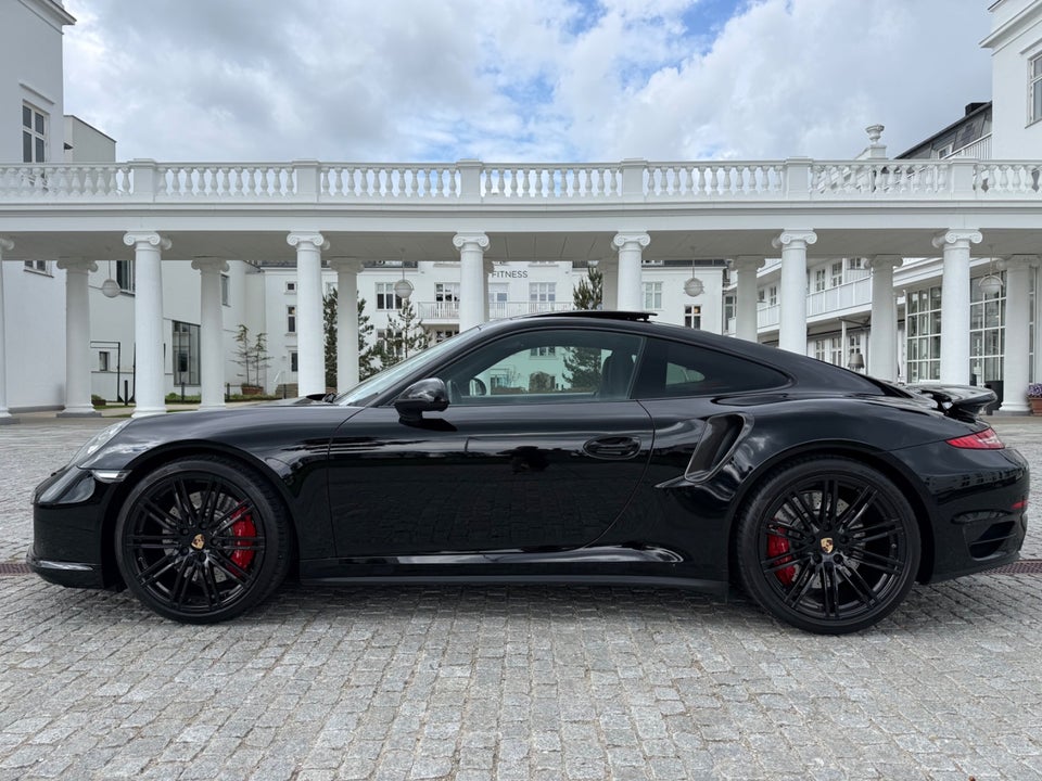 Porsche 911 Turbo 3,8 Coupé PDK 2d
