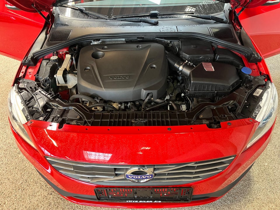 Volvo V60 2,0 D4 190 Summum aut. 5d